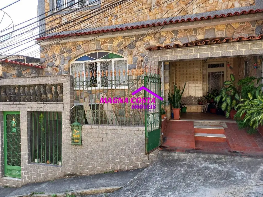 Casa com 6 quartos à venda, 332m2 em Vila Valqueire, Rio De Janeiro - RJ - imagem 5 Foto 5 de Casa com 6 quartos à venda, 332m2 em Vila Valqueire, Rio De Janeiro - RJ