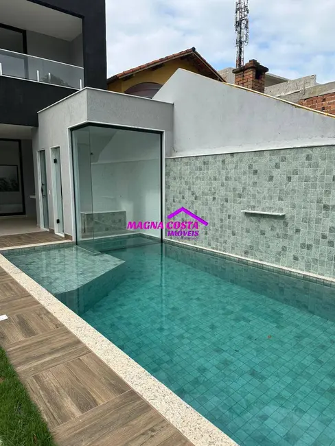 Casa com 4 quartos à venda, 350m2 em Barra da Tijuca, Rio De Janeiro - RJ - imagem 3 Foto 3 de Casa com 4 quartos à venda, 350m2 em Barra da Tijuca, Rio De Janeiro - RJ