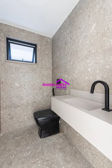 Casa com 4 quartos à venda, 360m2 em Barra da Tijuca, Rio De Janeiro - RJ - imagem 8 Foto 8 de Casa com 4 quartos à venda, 360m2 em Barra da Tijuca, Rio De Janeiro - RJ