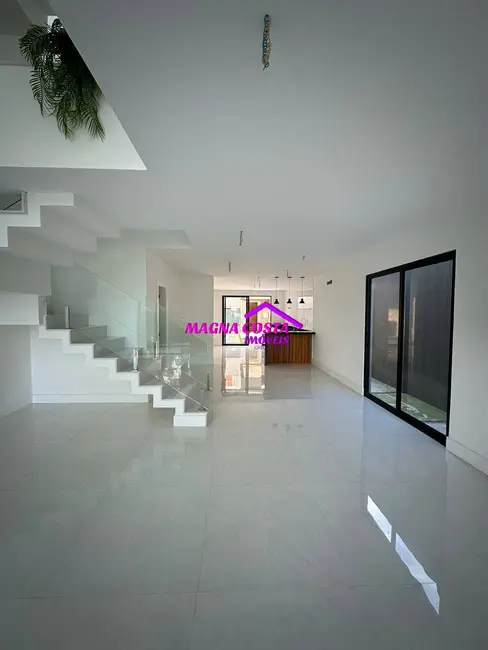 Casa com 4 quartos à venda, 350m2 em Barra da Tijuca, Rio De Janeiro - RJ - imagem 7 Foto 7 de Casa com 4 quartos à venda, 350m2 em Barra da Tijuca, Rio De Janeiro - RJ