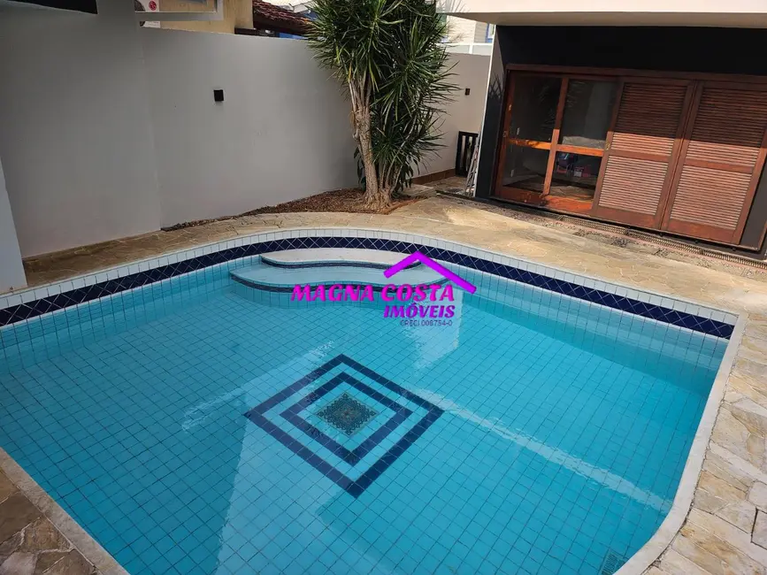 Casa com 4 quartos à venda, 377m2 em Jacarepaguá, Rio De Janeiro - RJ - imagem 4 Foto 4 de Casa com 4 quartos à venda, 377m2 em Jacarepaguá, Rio De Janeiro - RJ