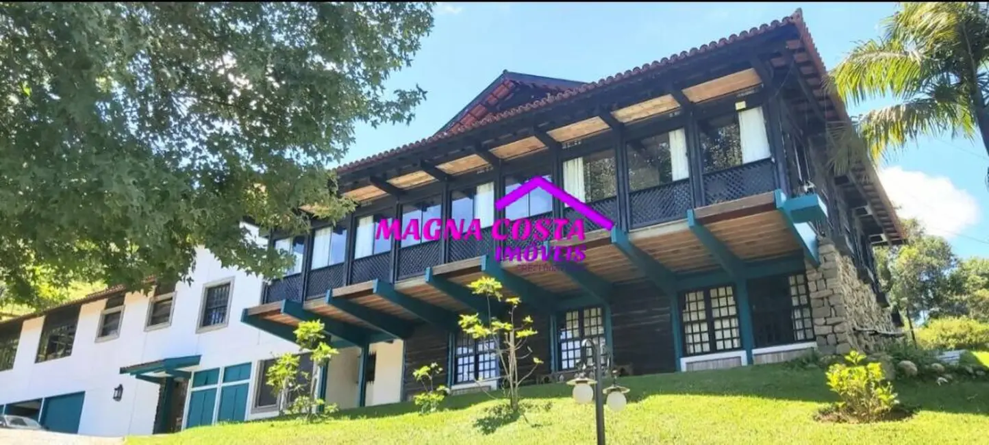 Foto 1 de Casa com 7 quartos à venda, 2500m2 em Albuquerque, Teresopolis - RJ