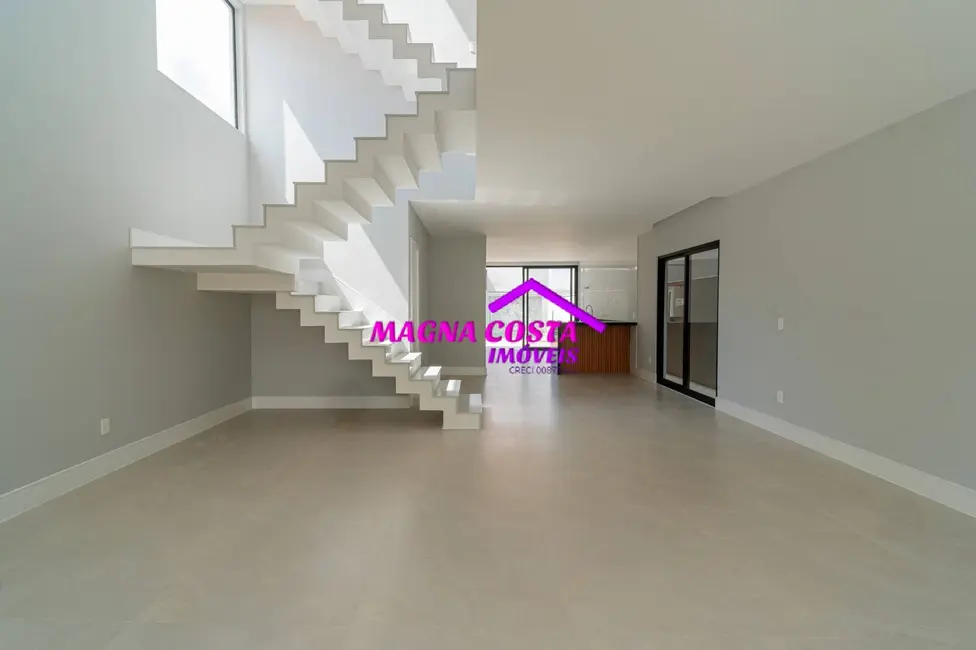 Casa com 4 quartos à venda, 350m2 em Barra da Tijuca, Rio De Janeiro - RJ - imagem 6 Foto 6 de Casa com 4 quartos à venda, 350m2 em Barra da Tijuca, Rio De Janeiro - RJ