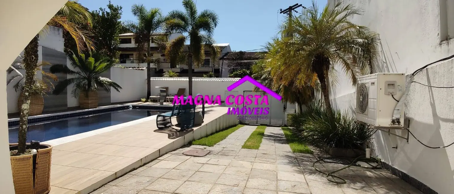 Casa com 5 quartos à venda, 528m2 em Vila Valqueire, Rio De Janeiro - RJ - imagem 3 Foto 3 de Casa com 5 quartos à venda, 528m2 em Vila Valqueire, Rio De Janeiro - RJ