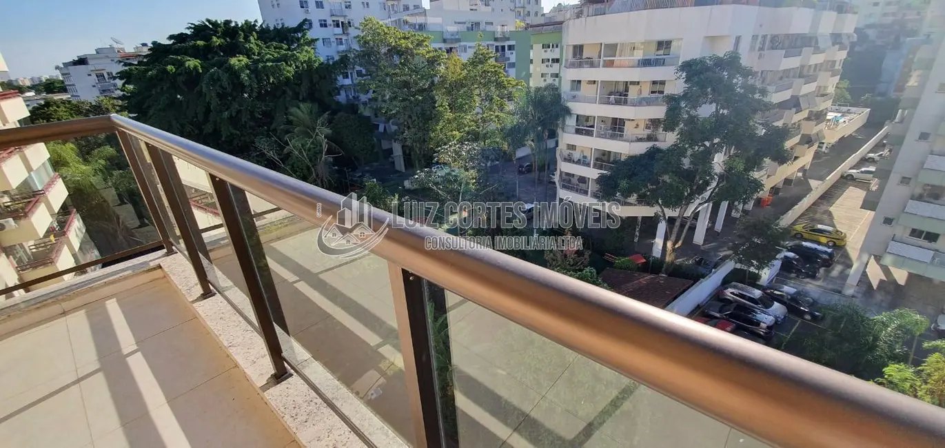 Foto 2 de Cobertura com 3 quartos à venda e para alugar, 170m2 em Freguesia (Jacarepaguá), Rio De Janeiro - RJ