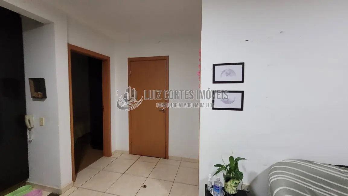 Foto 2 de Apartamento com 2 quartos à venda, 48m2 em Shopping Park, Uberlandia - MG