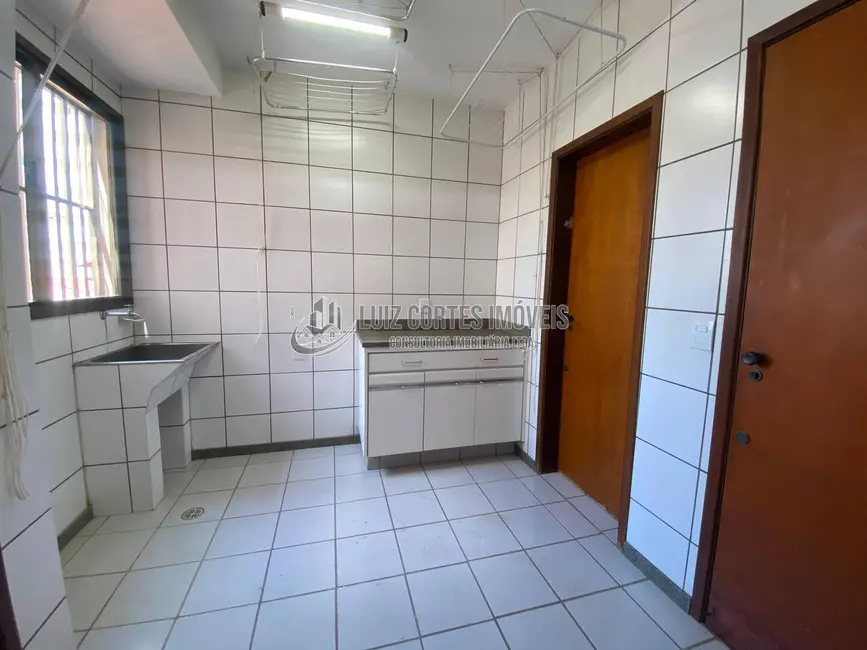 Apartamento com 3 quartos à venda, 130m2 em Saraiva, Uberlandia - MG - imagem 9 Foto 9 de Apartamento com 3 quartos à venda, 130m2 em Saraiva, Uberlandia - MG