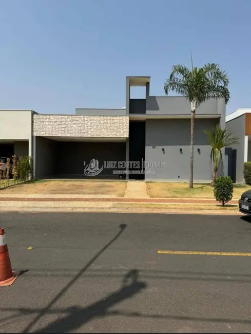 Foto 1 de Casa com 3 quartos à venda, 411m2 em Jardim Sul, Uberlandia - MG
