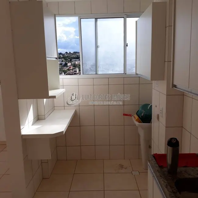 Foto 2 de Apartamento com 2 quartos à venda, 46m2 em Patrimônio, Uberlandia - MG