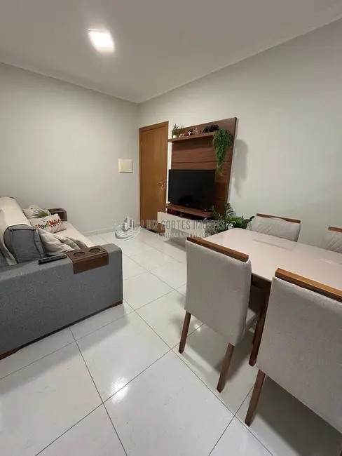 Foto 7 de Apartamento com 2 quartos à venda, 48m2 em Tubalina, Uberlandia - MG