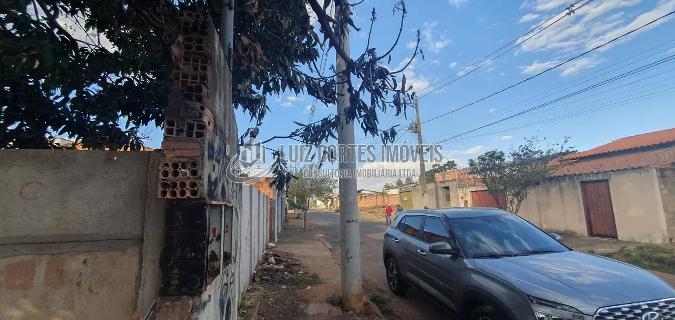 Foto 8 de Terreno / Lote à venda, 300m2 em Shopping Park, Uberlandia - MG