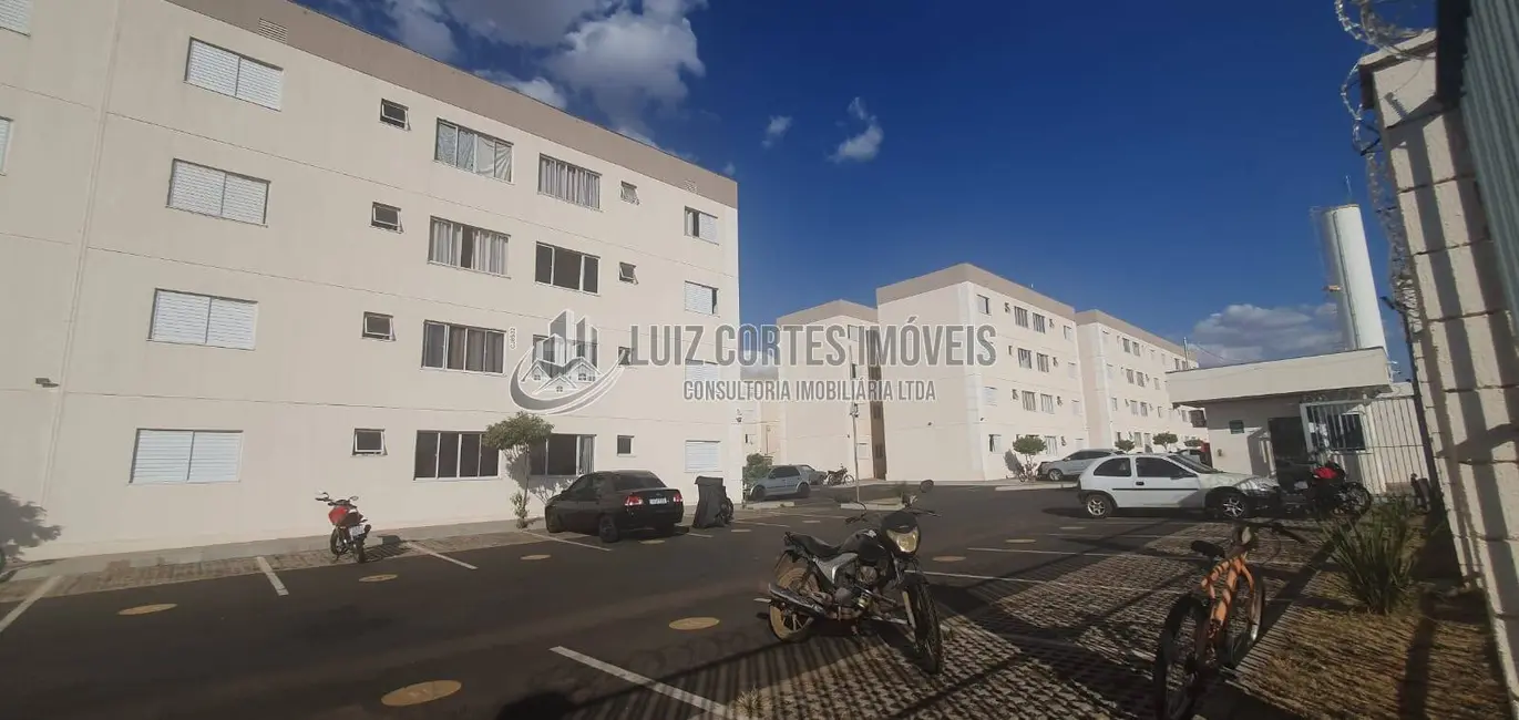 Foto 1 de Apartamento com 2 quartos à venda, 47m2 em Loteamento Residencial Pequis, Uberlandia - MG