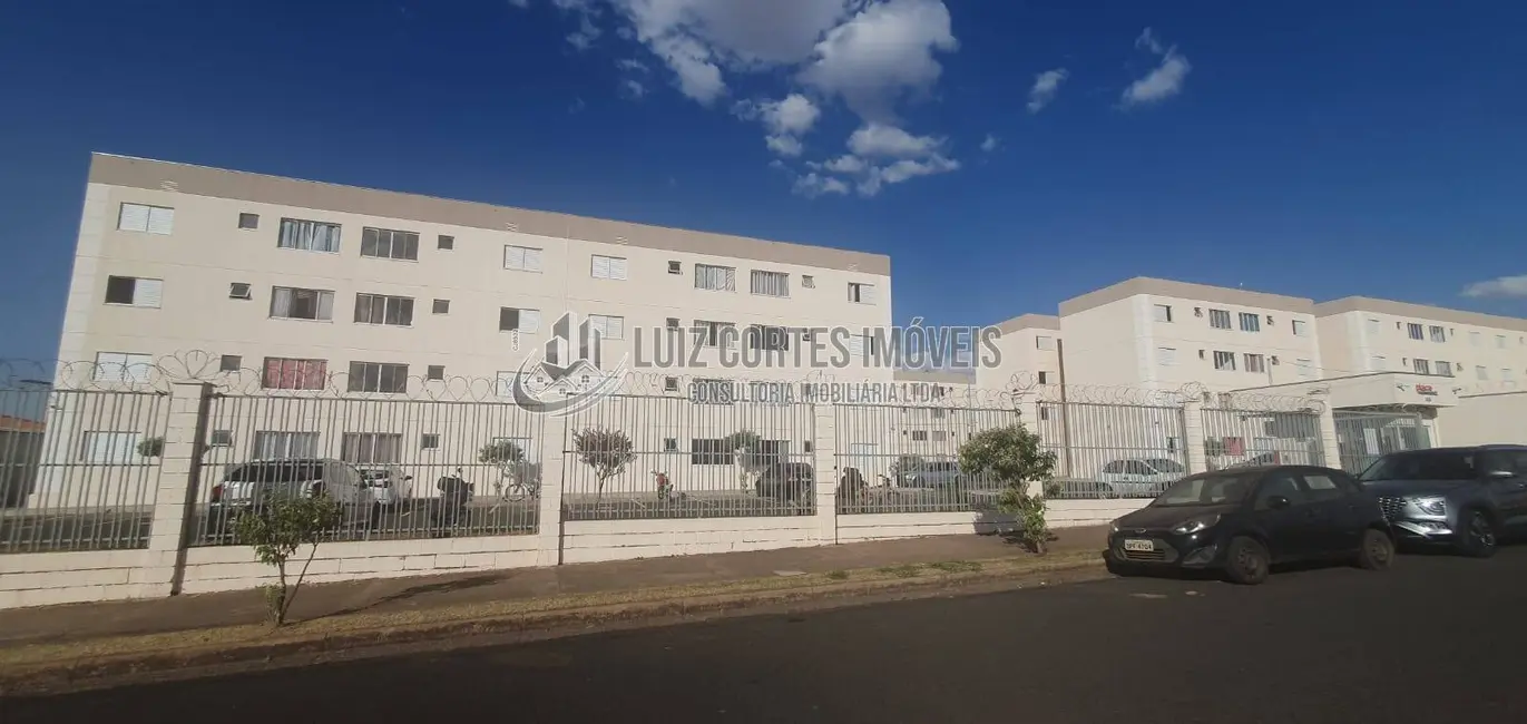 Foto 6 de Apartamento com 2 quartos à venda, 47m2 em Loteamento Residencial Pequis, Uberlandia - MG