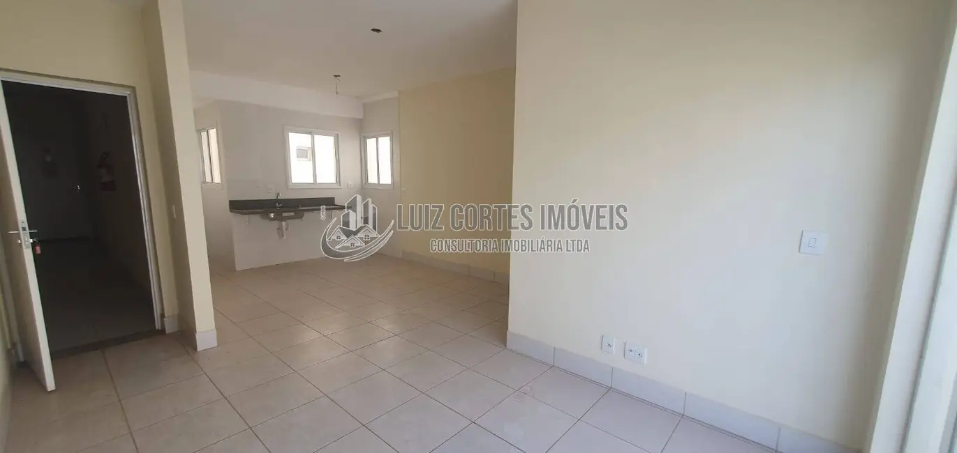 Foto 4 de Apartamento com 3 quartos à venda, 66m2 em Tubalina, Uberlandia - MG