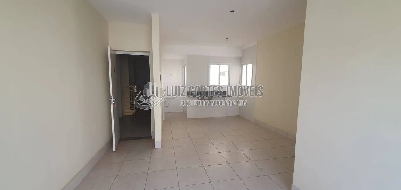 Foto 2 de Apartamento com 3 quartos à venda, 66m2 em Tubalina, Uberlandia - MG