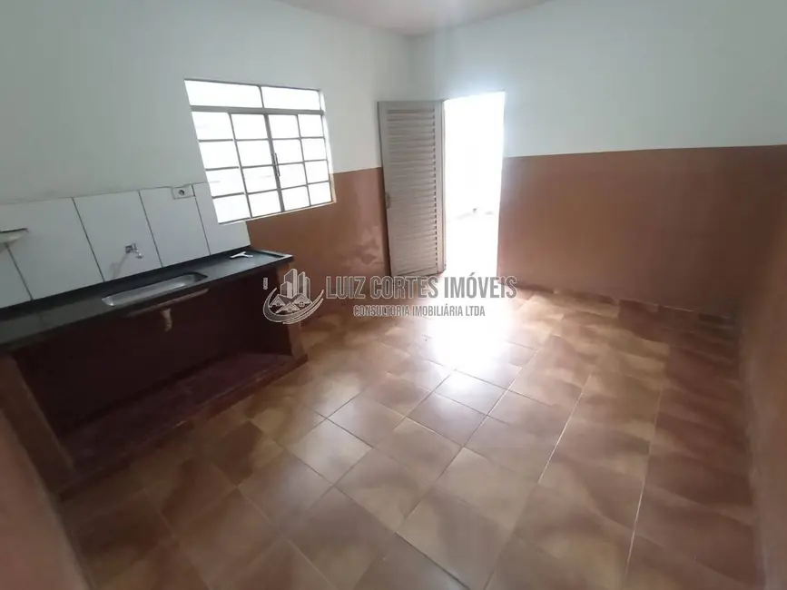 Foto 9 de Casa com 4 quartos à venda, 300m2 em Tabajaras, Uberlandia - MG