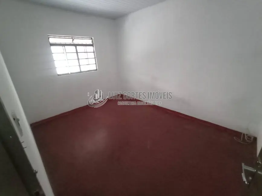Foto 7 de Casa com 4 quartos à venda, 300m2 em Tabajaras, Uberlandia - MG