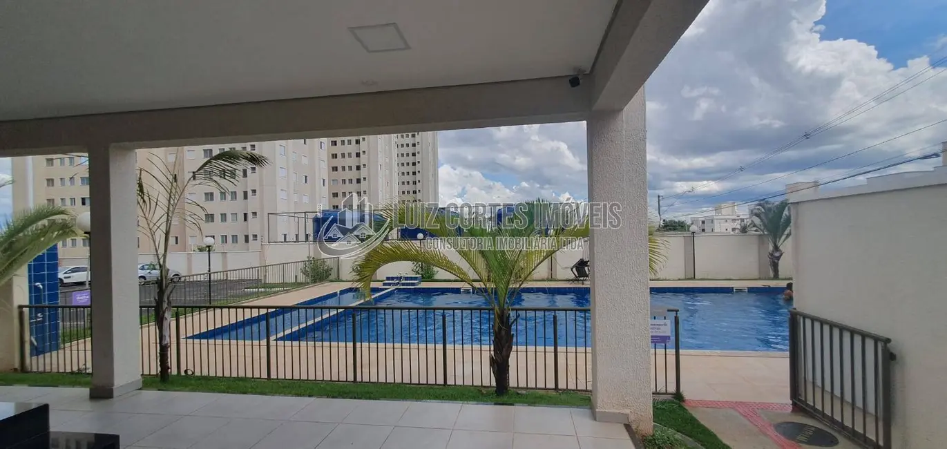 Foto 4 de Apartamento com 2 quartos à venda, 44m2 em Gávea, Uberlandia - MG
