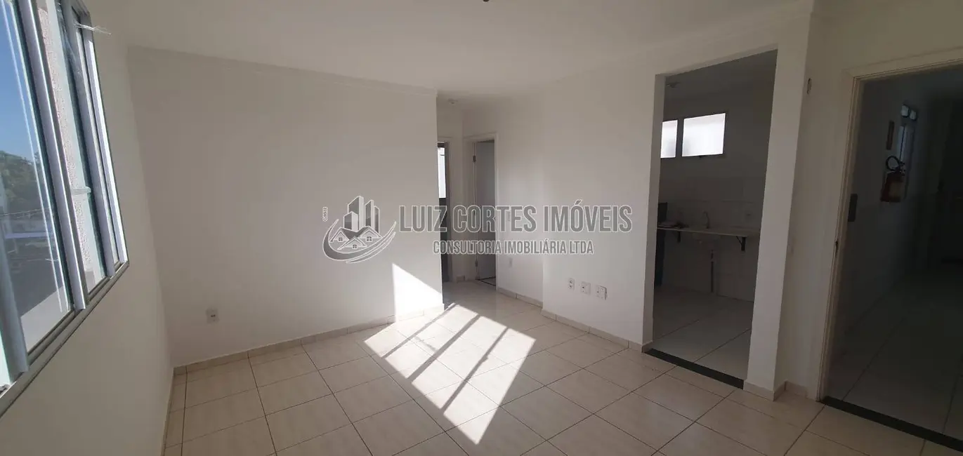 Foto 2 de Apartamento com 2 quartos à venda, 46m2 em Chácaras Tubalina e Quartel, Uberlandia - MG
