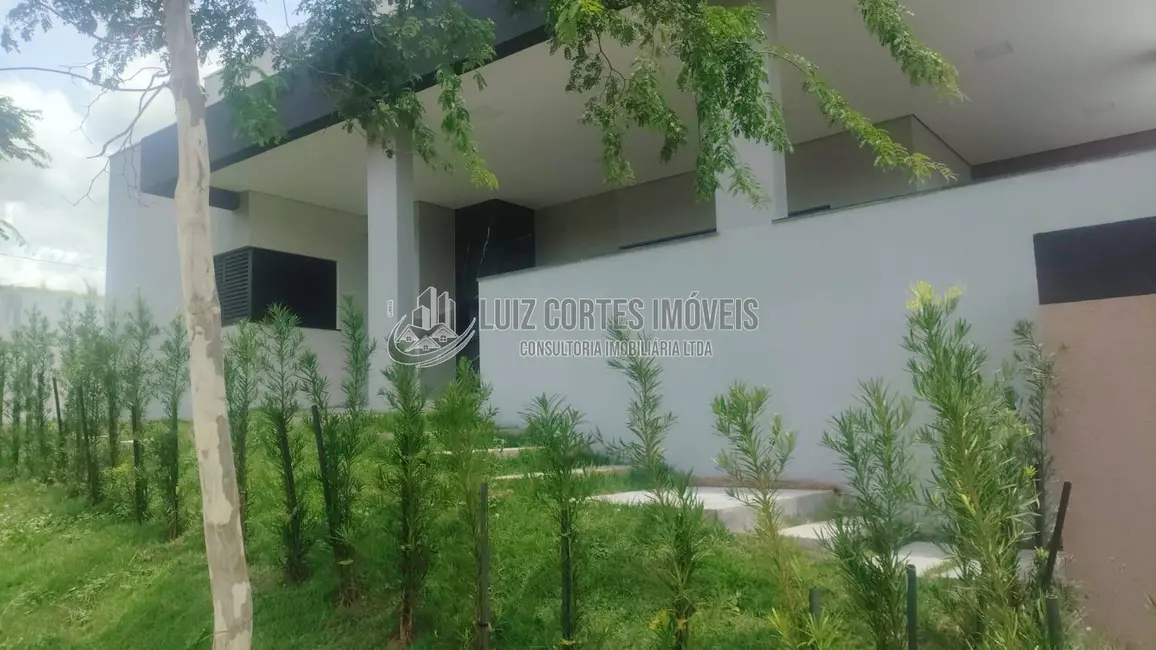 Foto 5 de Casa com 2 quartos à venda, 312m2 em Granja Marileusa, Uberlandia - MG