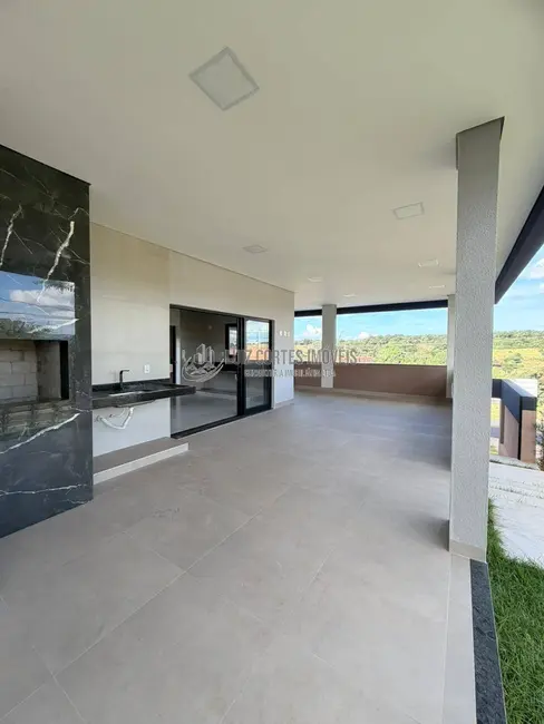 Foto 7 de Casa com 2 quartos à venda, 312m2 em Granja Marileusa, Uberlandia - MG