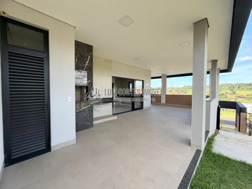 Foto 8 de Casa com 2 quartos à venda, 312m2 em Granja Marileusa, Uberlandia - MG