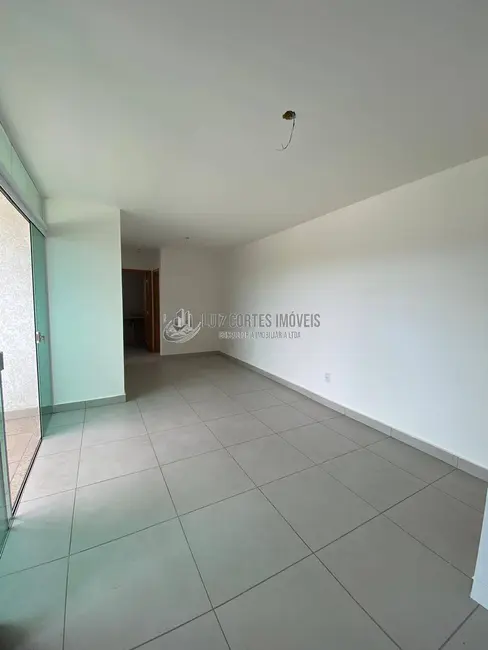 Foto 3 de Apartamento com 2 quartos à venda, 60m2 em Granja Marileusa, Uberlandia - MG