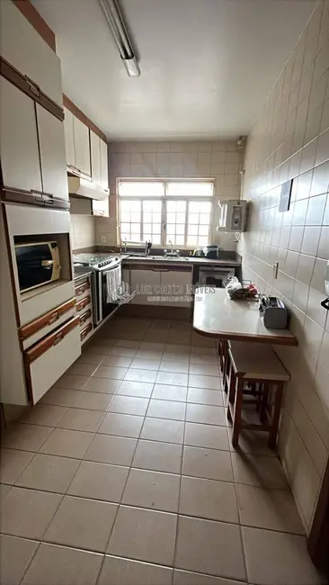 Casa com 4 quartos à venda, 360m2 em Saraiva, Uberlandia - MG - imagem 7 Foto 7 de Casa com 4 quartos à venda, 360m2 em Saraiva, Uberlandia - MG