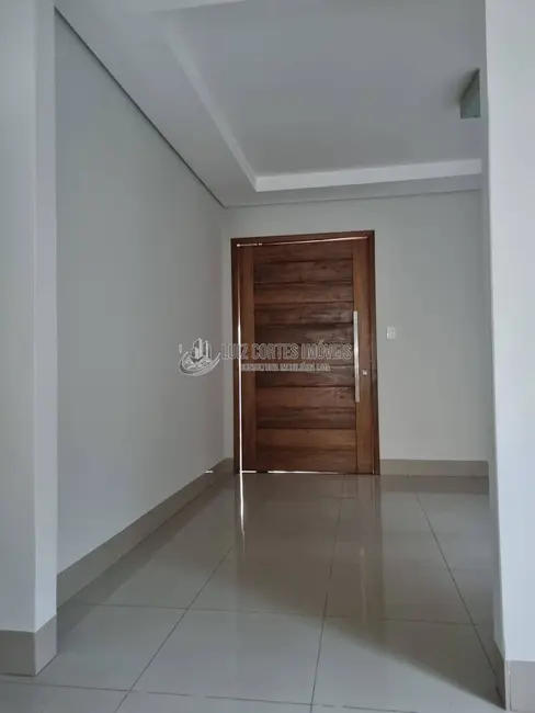 Foto 9 de Casa com 3 quartos à venda, 250m2 em Jardim Holanda, Uberlandia - MG