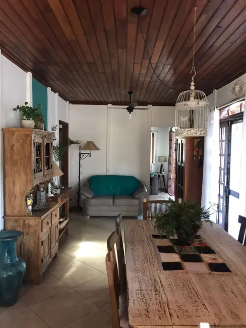 Foto 5 de Casa com 3 quartos à venda, 133m2 em Ubatuba - SP