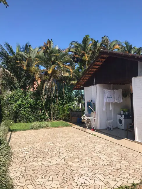 Foto 4 de Casa com 3 quartos à venda, 133m2 em Ubatuba - SP