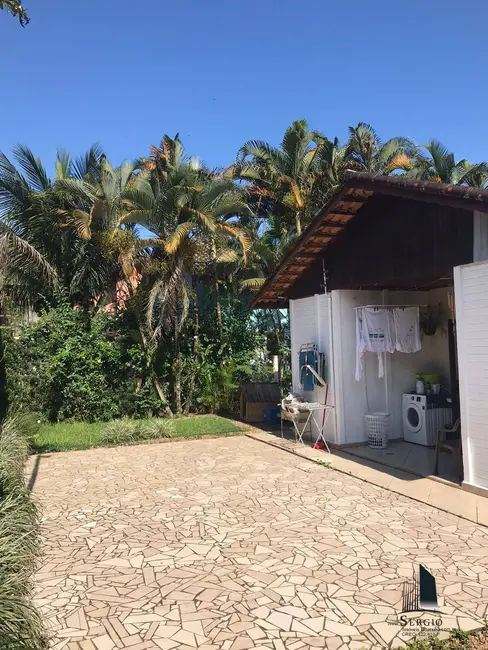 Foto 4 de Casa com 3 quartos à venda, 133m2 em Ubatuba - SP