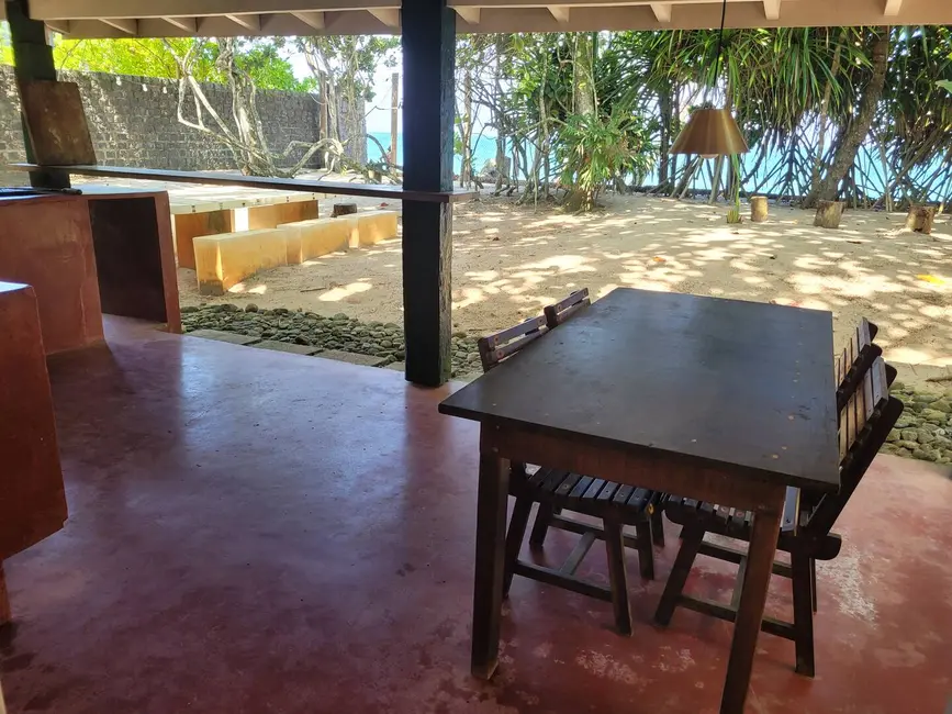 Foto 3 de Casa com 5 quartos à venda em Ubatuba - SP