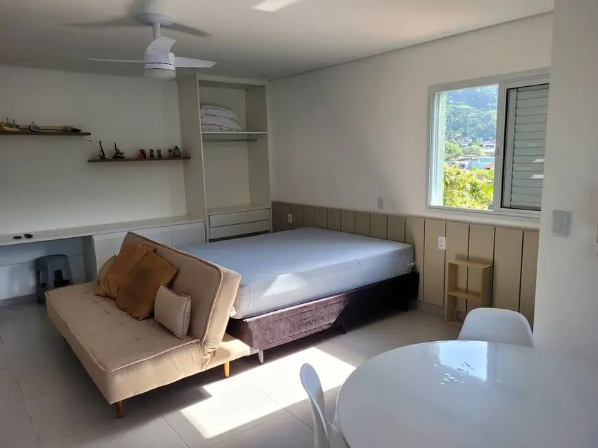 Foto 3 de Apartamento com 1 quarto à venda, 41m2 em Ubatuba - SP