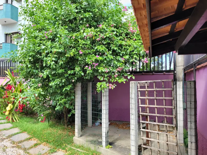 Foto 5 de Casa com 4 quartos à venda, 320m2 em Ubatuba - SP