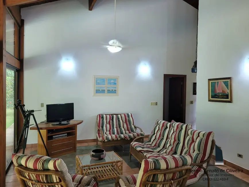 Casa com 4 quartos à venda, 630m2 em Ubatuba - SP - imagem 6 Foto 6 de Casa com 4 quartos à venda, 630m2 em Ubatuba - SP