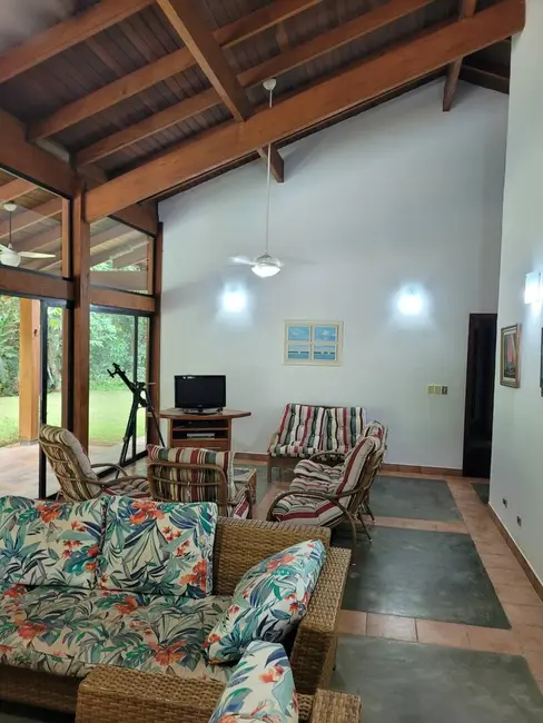Foto 9 de Casa com 4 quartos à venda, 630m2 em Ubatuba - SP