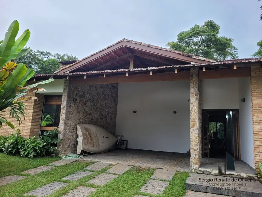 Casa com 4 quartos à venda, 630m2 em Ubatuba - SP - imagem 5 Foto 5 de Casa com 4 quartos à venda, 630m2 em Ubatuba - SP