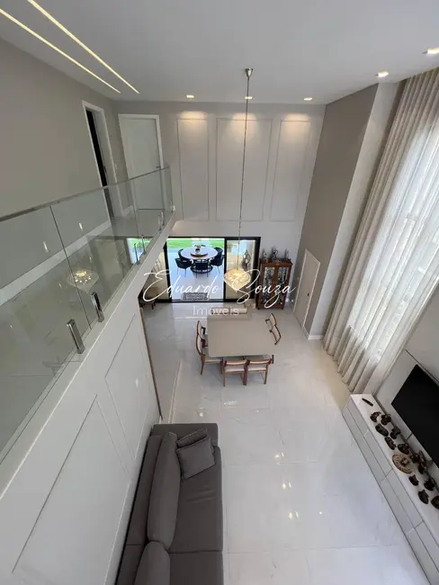 Foto 2 de Casa com 4 quartos à venda, 750m2 em Interlagos, Vila Velha - ES