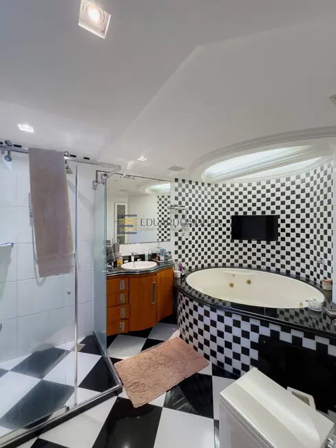 Apartamento com 5 quartos à venda, 340m2 em Praia da Costa, Vila Velha - ES - imagem 7 Foto 7 de Apartamento com 5 quartos à venda, 340m2 em Praia da Costa, Vila Velha - ES