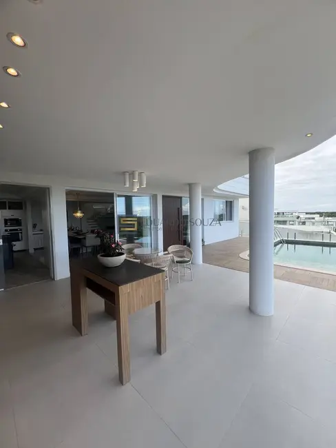 Foto 2 de Casa com 5 quartos à venda, 400m2 em Santa Paula II, Vila Velha - ES