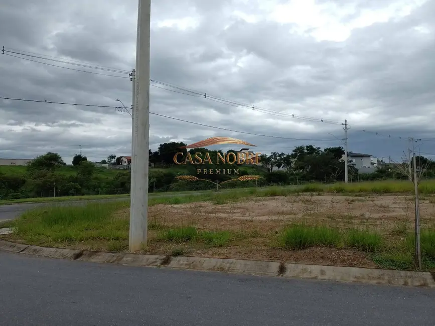 Foto 1 de Terreno / Lote à venda, 288m2 em Tremembe - SP