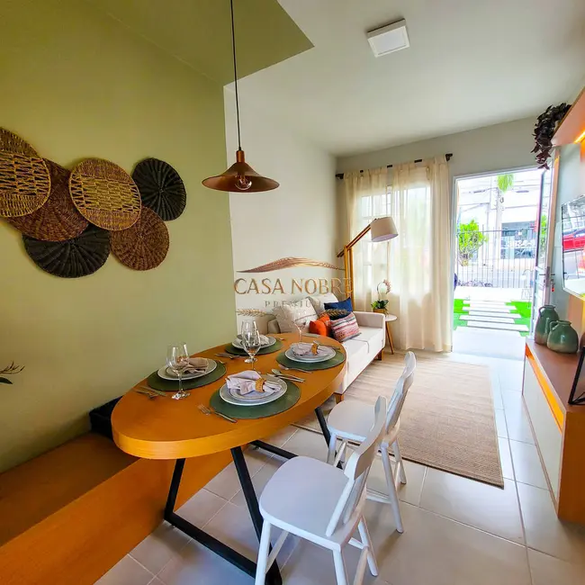 Foto 2 de Casa com 2 quartos à venda, 93m2 em Distrito Industrial do Una II, Taubate - SP