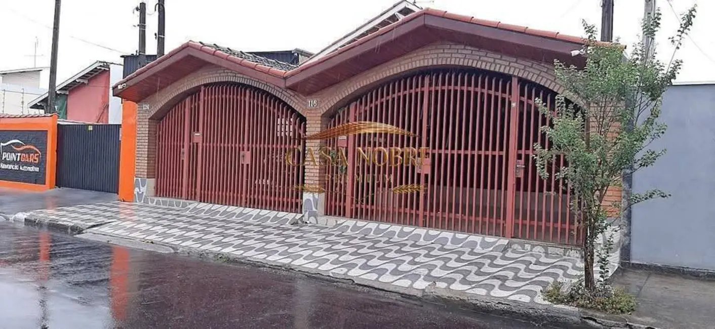 Foto 1 de Casa com 3 quartos à venda e para alugar em Tremembe - SP