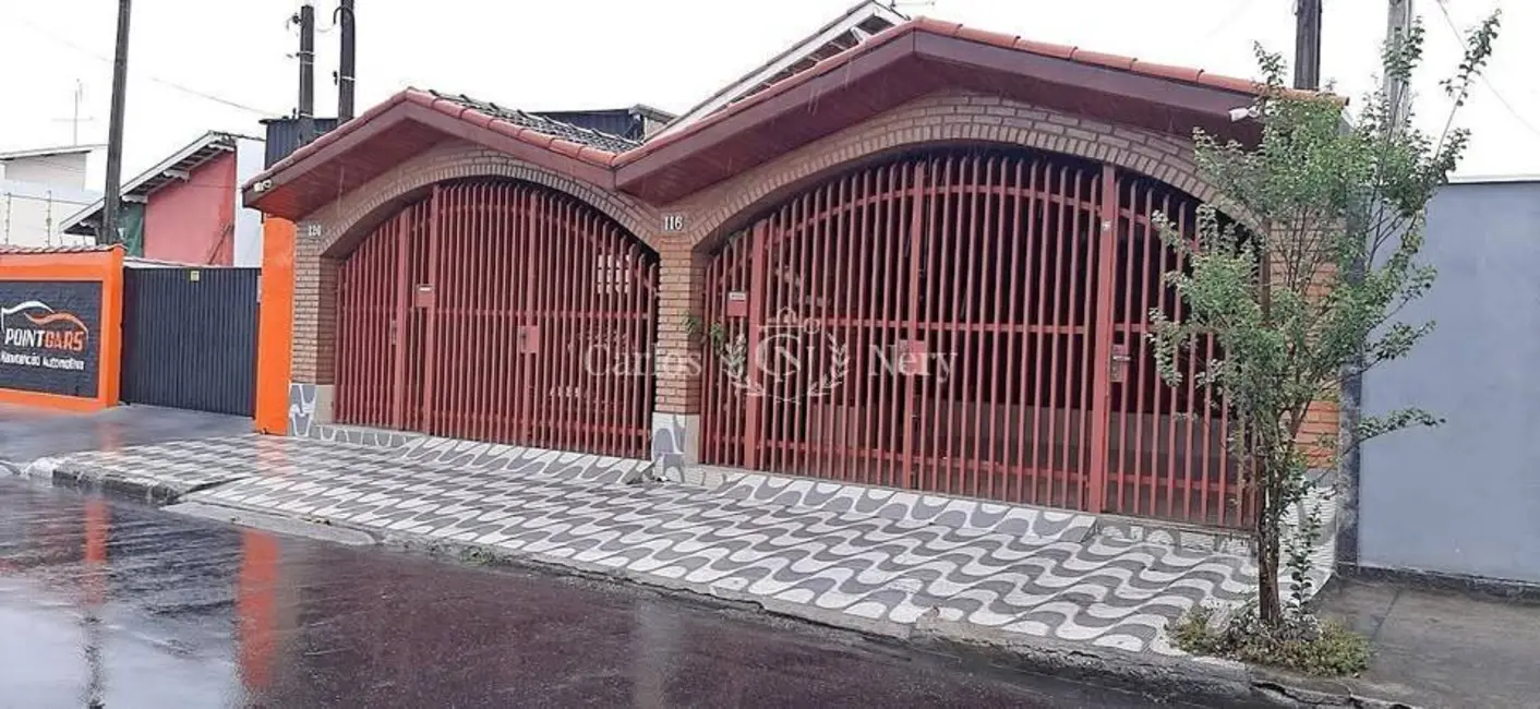 Foto 1 de Casa com 3 quartos à venda e para alugar em Tremembe - SP