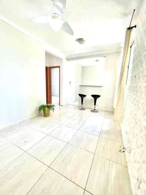 Foto 2 de Apartamento com 2 quartos à venda, 44m2 em Jardim Gurilândia, Taubate - SP