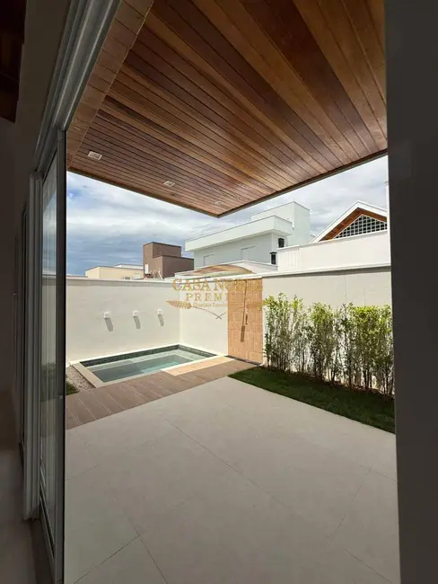 Foto 2 de Casa com 3 quartos à venda, 300m2 em Quiririm, Taubate - SP