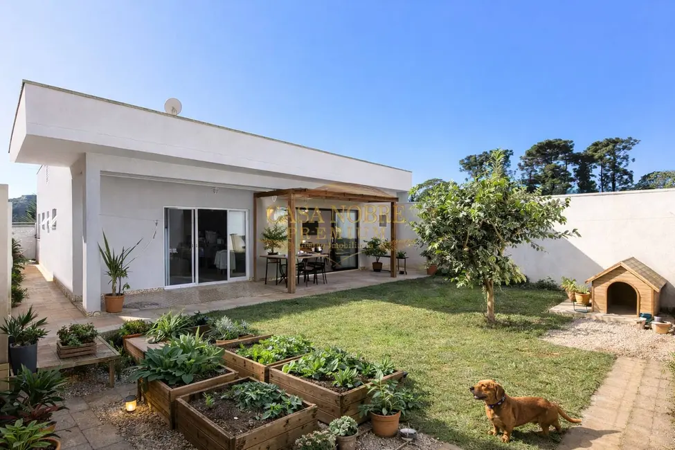 Foto 2 de Casa com 2 quartos à venda, 300m2 em Tremembe - SP