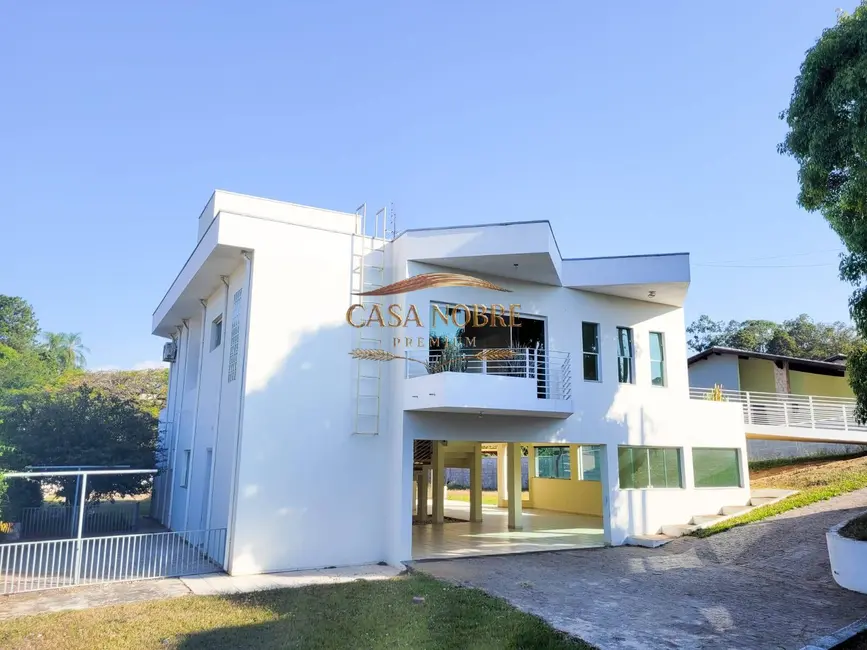 Foto 3 de Casa com 4 quartos à venda e para alugar, 1472m2 em Nossa Senhora do Perpétuo Socorro, Pindamonhangaba - SP