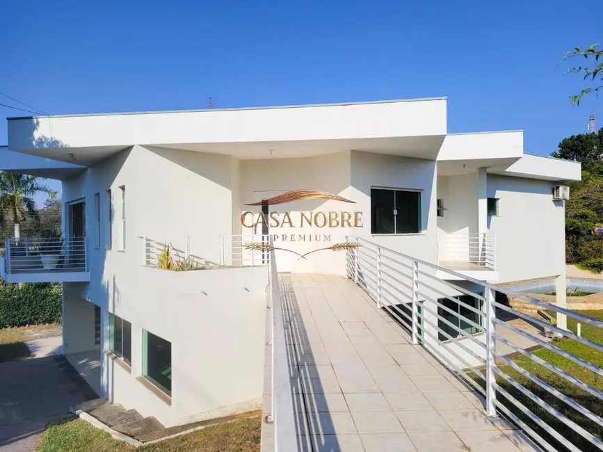 Foto 6 de Casa com 4 quartos à venda e para alugar, 1472m2 em Nossa Senhora do Perpétuo Socorro, Pindamonhangaba - SP